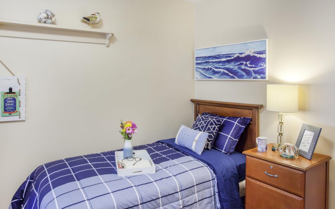 furnished bedroom at Charter Senior Living of Columbia